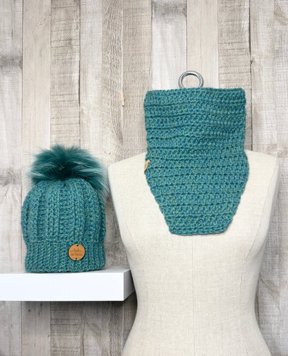 Ensemble tuque et cache-cou bavette